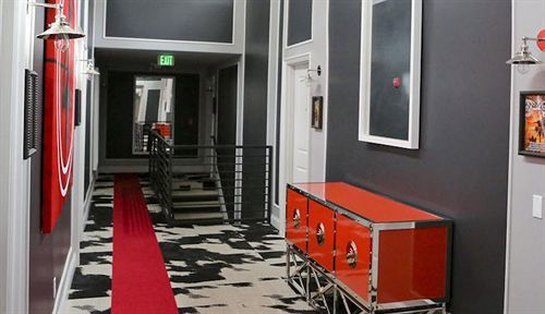 Hollywood Le Bon 2*