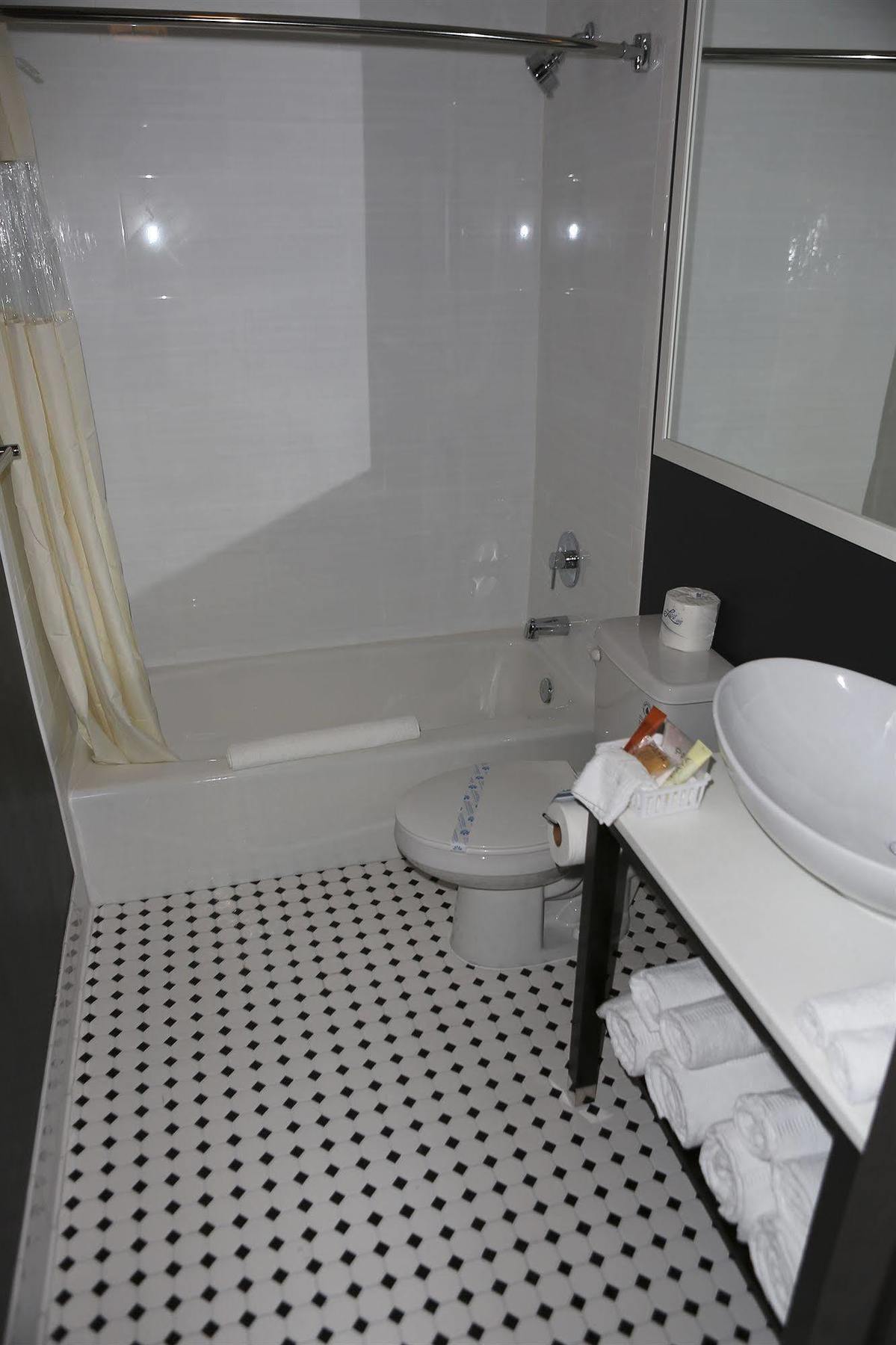 Hotel Hollywood Le Bon